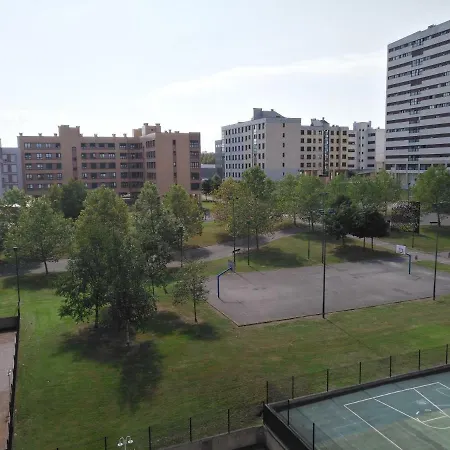 Piso Velazquez Апартаменти *