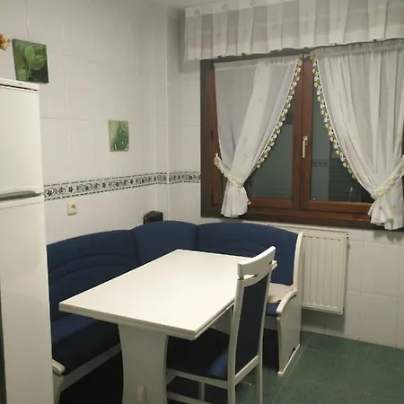 Piso Velazquez Апартаменти *